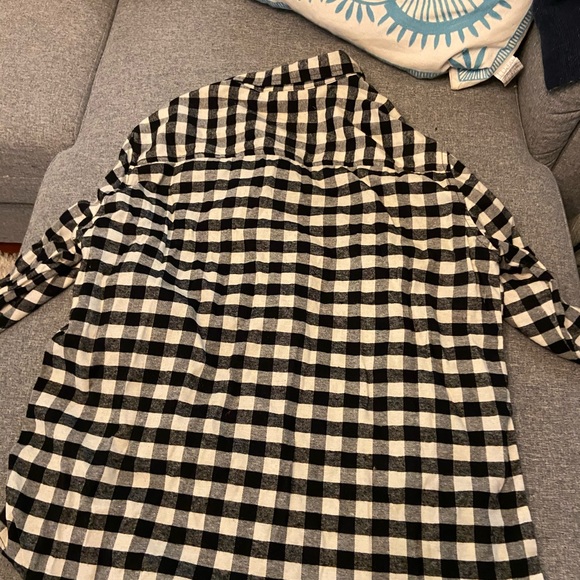 Amp button down - Picture 3 of 4